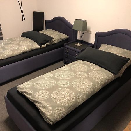 Messezimmer 4U Düsseldorf Eksteriør bilde