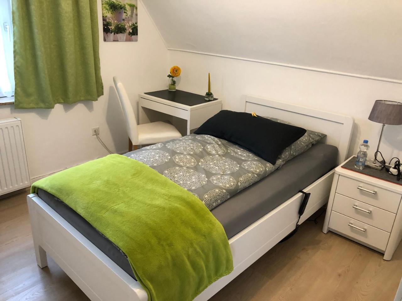 Messezimmer 4U Düsseldorf Eksteriør bilde