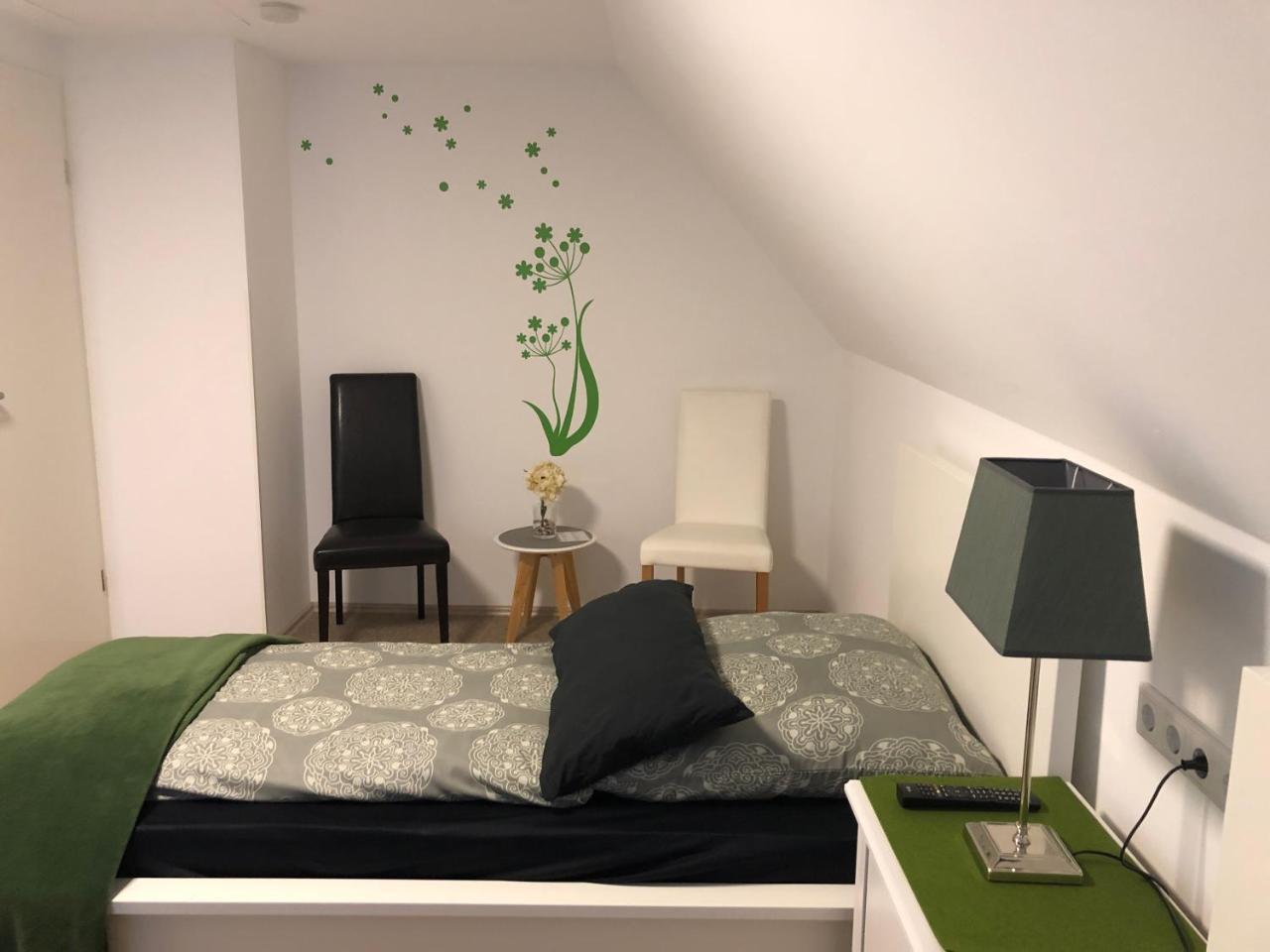 Messezimmer 4U Düsseldorf Eksteriør bilde