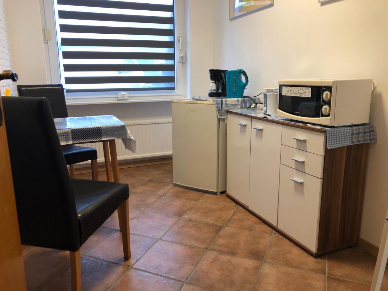 Messezimmer 4U Düsseldorf Eksteriør bilde
